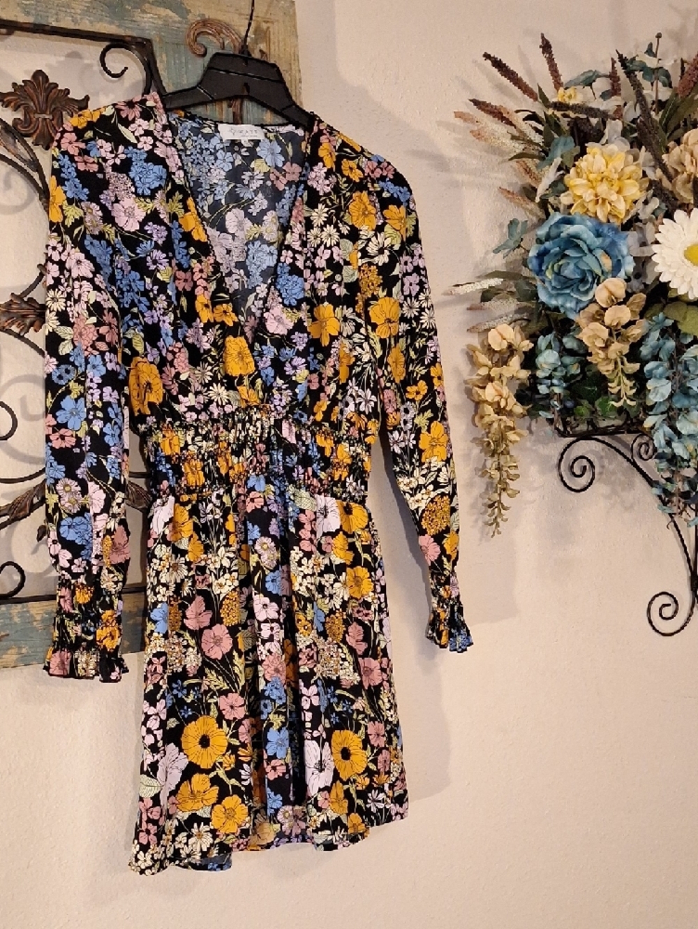 Wayf Black Floral V-Neck Smocked Waist Mini Dress. Size Med